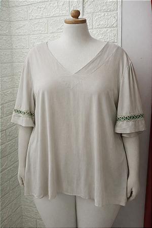 Blusa com renda