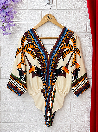 Body estampado em poliamida.