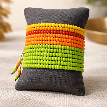 Pulseira de Miçangas Coloridas