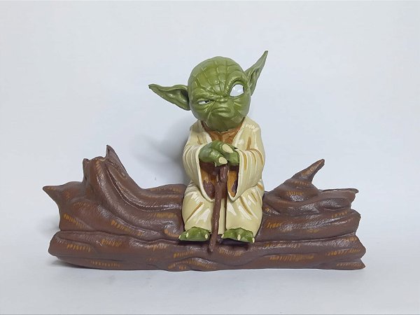 Fan art Yoda Cartoon no tronco