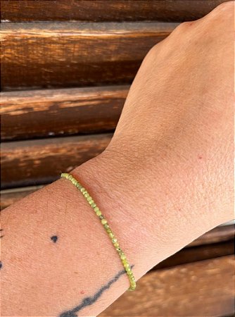 Pulseira Peridoto 2mm Multifacetada – Transformações, Mudanças e Prosperidade