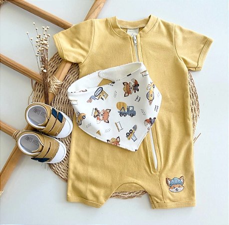 Macacão curto raposinha