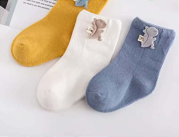 Meia cano médio Branca Dino