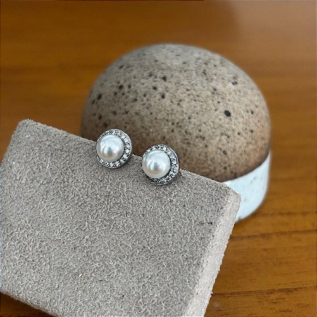 Brinco Feminino Pérola redonda altura 2 cm Prata 925