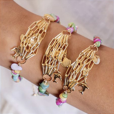 Pulseira Cascalho Colorido com Pingentes Fundo do Mar