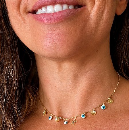 Chocker Praiana com berloques olho grego e estrela do mar