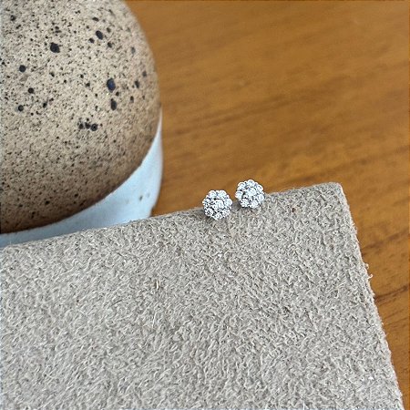 Brinco Feminino Micro Flor segundo furo cm Prata 925