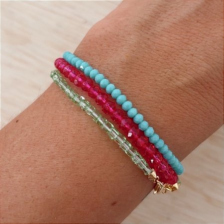 Pulseira Cristais Coloridos banho de ouro amarelo.