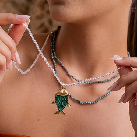 COLAR LONGO CRISTAIS C/ PEIXE COURO DE TILAPIA