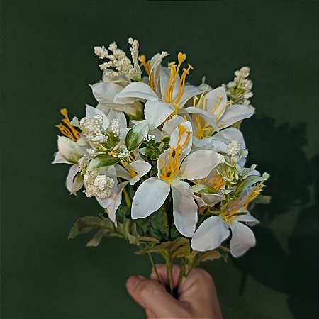 BUQUE MINI LIRIO 37CM BRANCO 128680