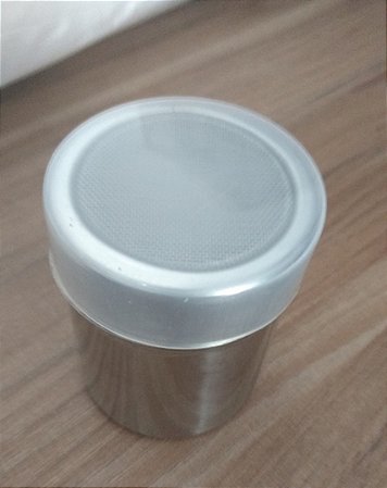 Polvilhador em Inox - Tela Fina com Tampa Protetora