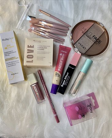 Kit básico de maquiagem para iniciantes
