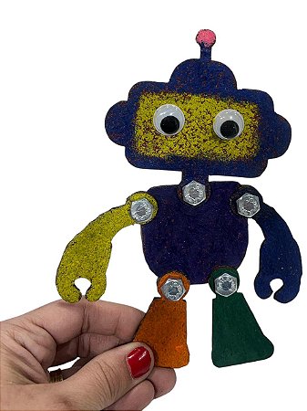 Robô articulado com lixa