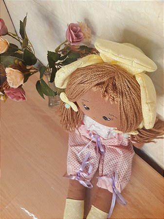 Boneca de pano Flora