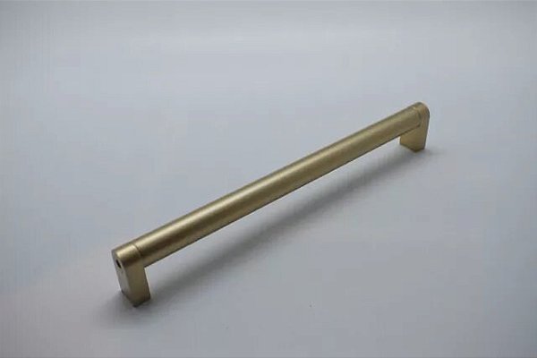 PUXADOR ALLEN LISO 352MM DOURADO - ZEN