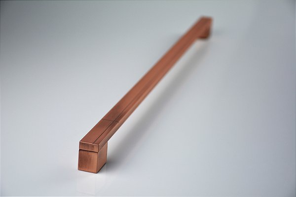 PUXADOR SANTA FÉ CRUZADO VECCHIO COBRE 192MM-ZEN
