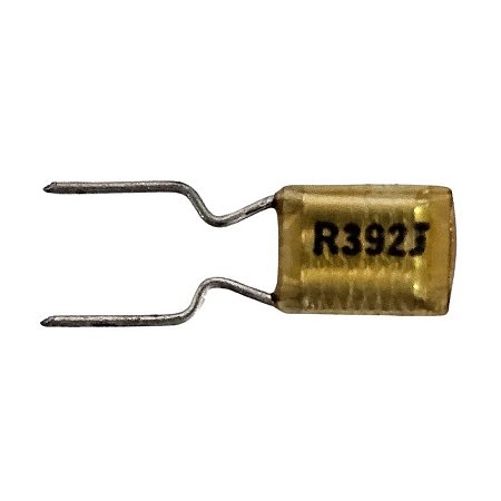Capacitor Poliéster 3K9 x 50V = R392J