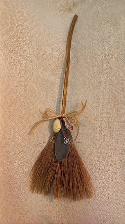 VASSOURA DE BRUXA 4 ELEMENTOS