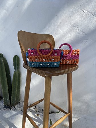 BAG DE PALHA LISTRAS - LARANJA E ROSA