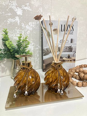 Kit Difusor e Saboneteira Aspiral Dourado com bandeja