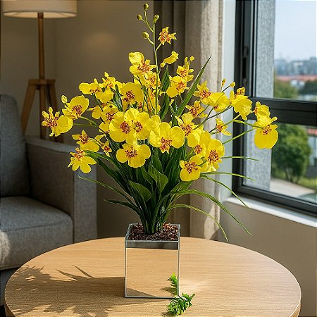 Arranjo de Orquidea Chuva de Ouro Com Vaso Vidro Espelho Montado