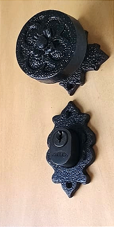 Fechadura 55mm rústica Arouca para porta de entrada - 20 TR PRETA