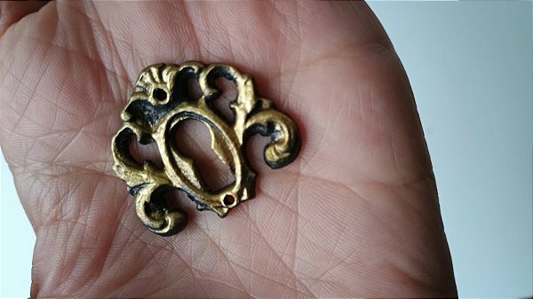 ENTRADA DE CHAVE PARA PORTAS E GAVETAS DE MÓVEIS COM FECHADURA (1455/1)