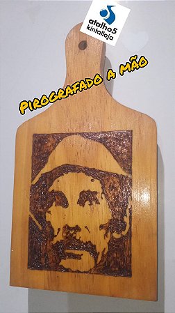 Tábua pirografada a mão