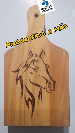 Tábua pirografada desenho rosto cavalo