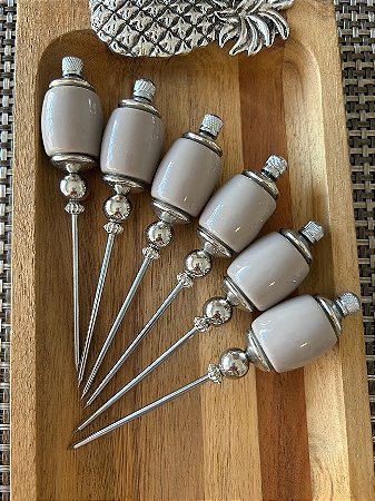 Espetinhos para petiscos - valor kit com 8 unidades