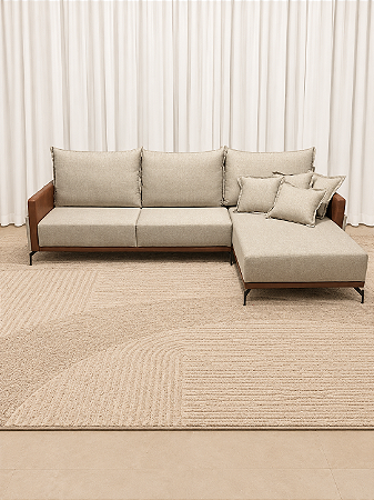 Sofá Ayla 2.95m com Chaise D33 Molas Ensacadas - Linho Bege e Corino