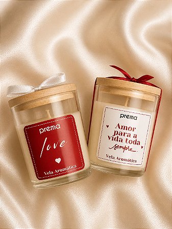 Vela aromática com tampa de madeira. Aroma de morango
