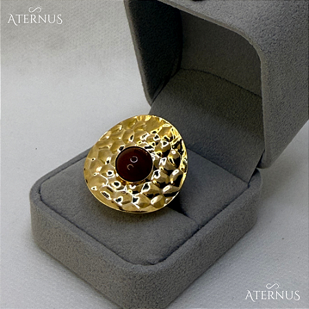 Anel Feminino Dourado com Pedra Circular Marrom
