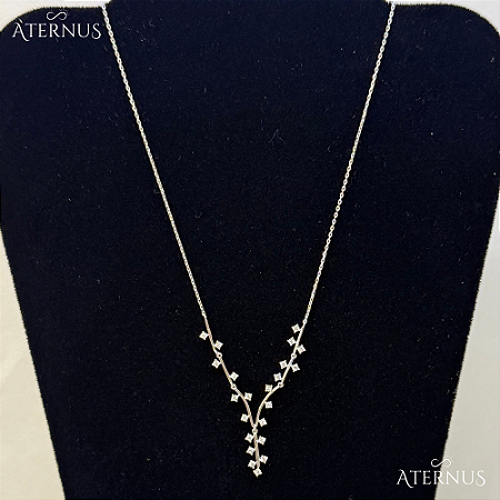 Colar Feminino com Zircônia Banhado a Ródio