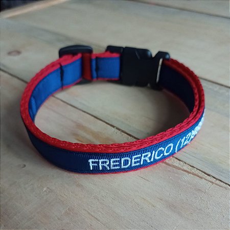 Coleira identificação bordada PREMIUM- vermelho e azul