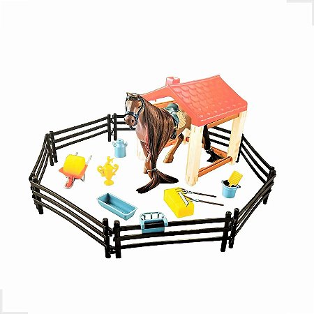 CAVALO DE PLASTICO COM ACESSORIOS CERCA E ESTABULO