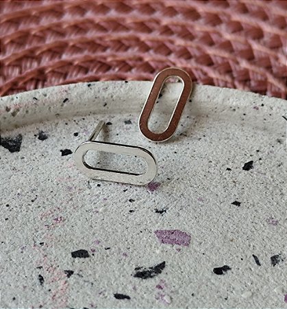 Brinco Oval Vazado