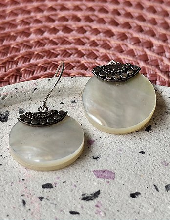 Brinco Redondo Madrepérola