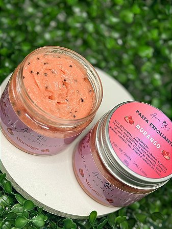 Pasta Esfoliante de Morango