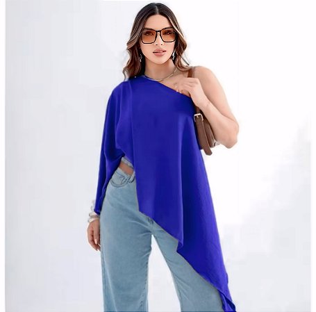 Blusa Bata Capa Assimétrica com Cropped