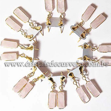 05 Brinco Pedra Quartzo Rosa Retangulo Ranhurado Dourado ATACADO