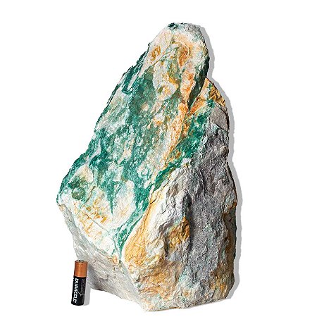 01 Jadeita Pedra Pé Serrado Natural 12,25Kg 32cm Tipo B