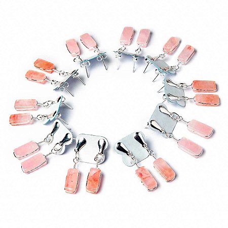 05 Brinco Pedra Quartzo Rosa Rêtangulo Ranhurado Prateado