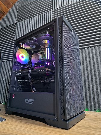 PC Gamer AMD Ryzen 7 7800x3D + RX 9060 XT + 32GB DDR5 + SSD 1TB NVME + B840M