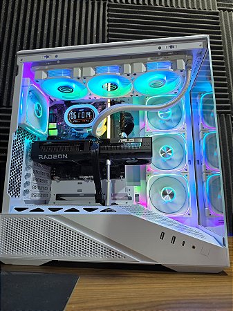 PC Gamer AMD Ryzen 7 9700x + RX 9060 XT + 16GB DDR5 + SSD 1TB NVME + B840M