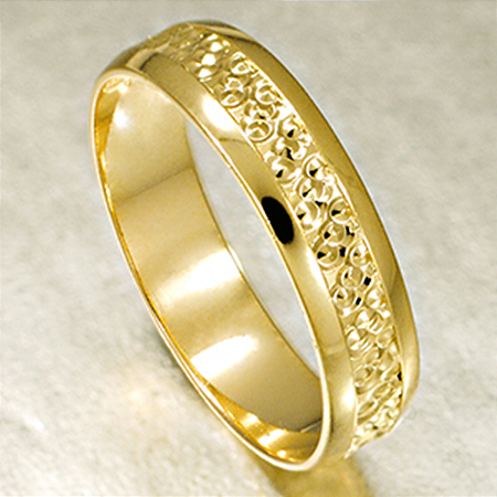 Aliança Bodas de Ouro 18k com fio central Bordado Embutido - Modelo Belga - Peso Médio 4,00 Gramas