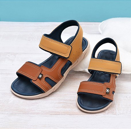 Sandália juvenil