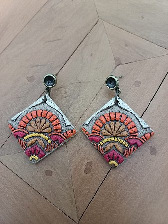 Brinco Ponta Mandala Médio