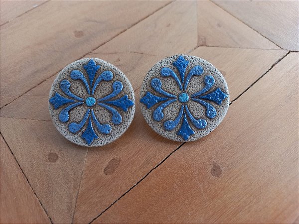 Brinco Redondo Mandala Azul Médio