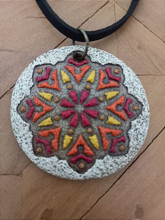 Colar Mandala Redondo Pequeno Vermelho e Laranja